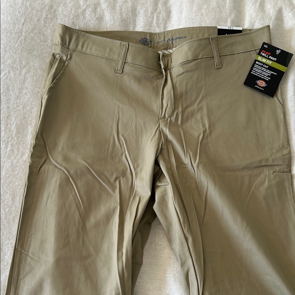 Dickies Women’s Khaki Chinos Slim Fit 12L
